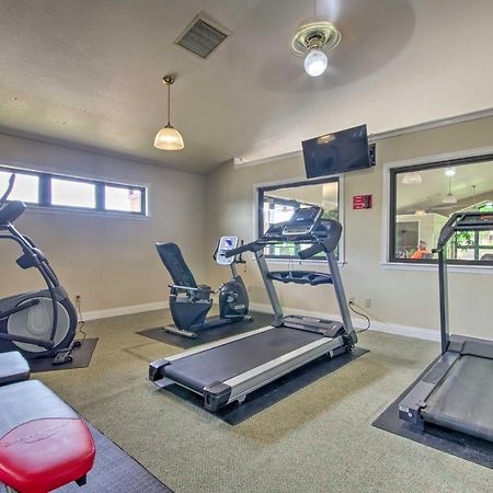 Pet-Friendly Branson Getaway With Private Patio! Apartment Bagian luar foto