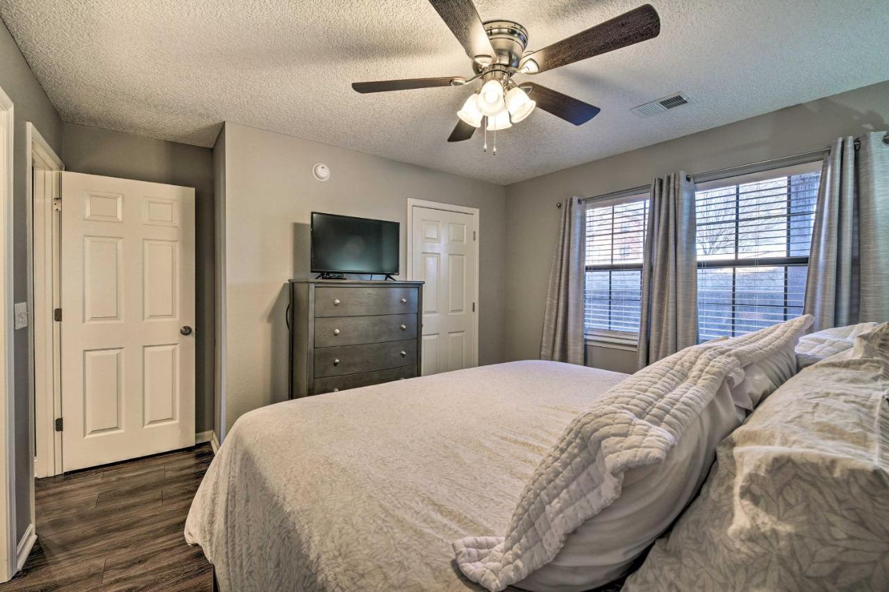 Pet-Friendly Branson Getaway With Private Patio! Apartment Bagian luar foto