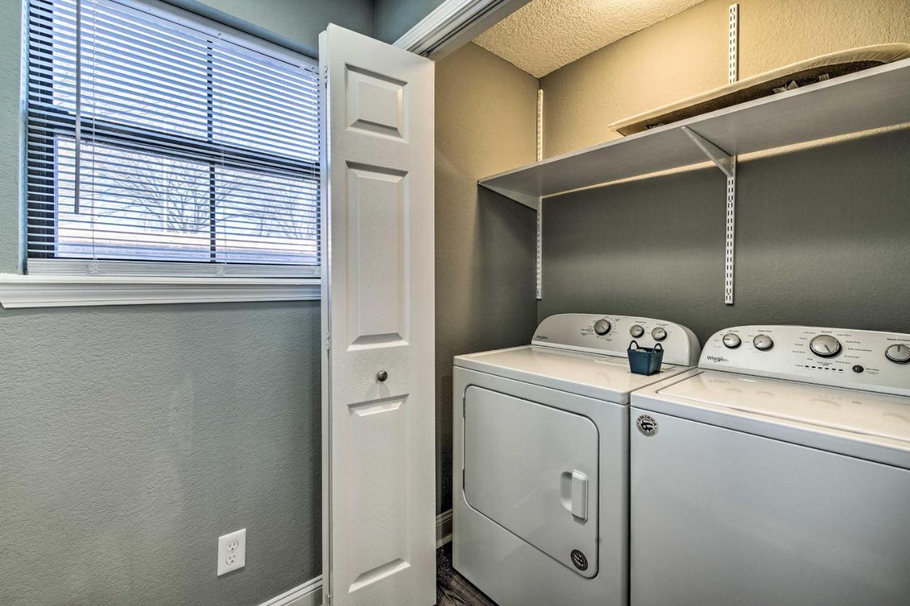 Pet-Friendly Branson Getaway With Private Patio! Apartment Bagian luar foto